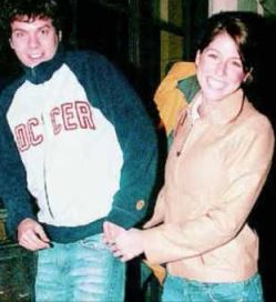 Florencia Bertotti y Guido Kazcka